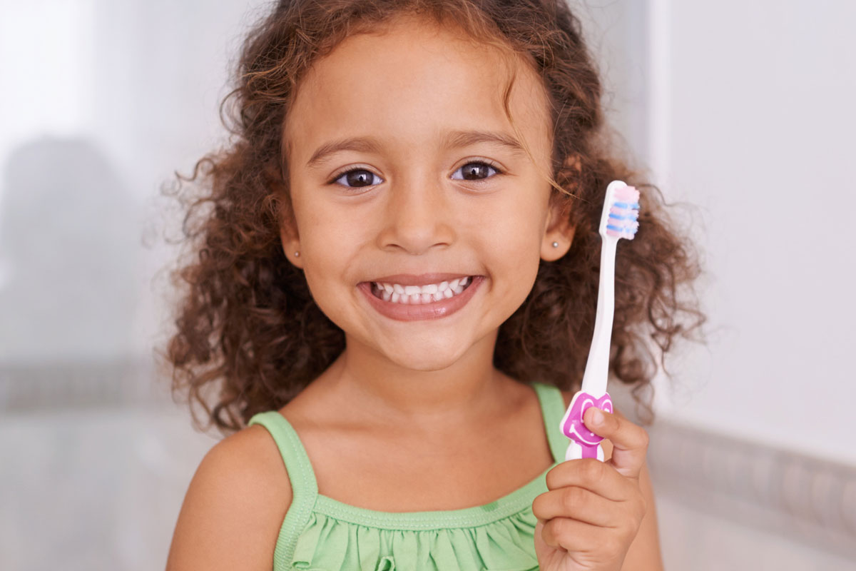 cepillo-dientes-infantil-dental-madrid-dentista-2025.jpg